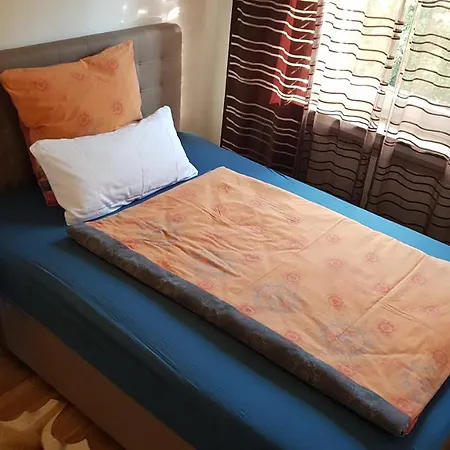 Stadtnahe Wohnung Mit Kl.Balkon Und Parkplatz Oldenbourg Extérieur photo