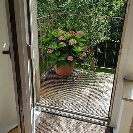 Stadtnahe Wohnung Mit Kl.Balkon Und Parkplatz Oldenbourg Extérieur photo